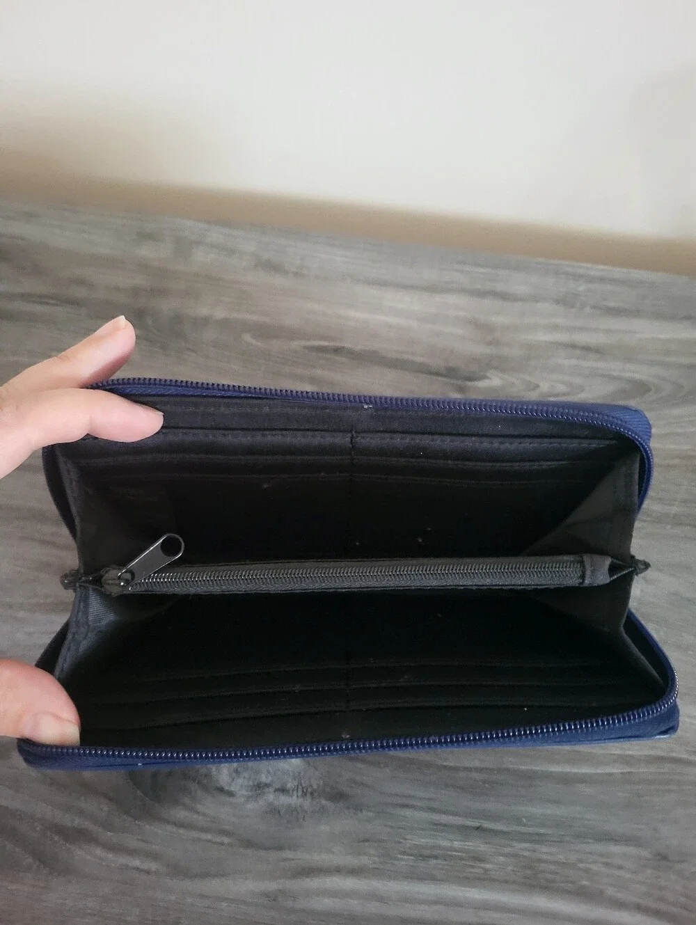 Etienne Aigner Rectangular Leather Zip Wallet Rich Blue 8 X 4